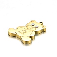 Yiwu Aceon Acier Inoxydable Mignon Animal Marque Logo Charme Mini Ours Estampillé Pierre Yeux Arc Noeud Logo Texte Date Bijoux Charme