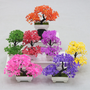 Venta al por mayor: Adornos creativos nórdicos de imitación de suculentas en maceta, lindas mini plantas de escritorio, pequeños adornos verdes falsos. - Product Image 1