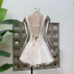 Vendita all'Ingrosso di <span class=keywords><strong>Abbigliamento</strong></span> Boutique, Nuovi Prodotti per <span class=keywords><strong>Abbigliamento</strong></span> Femminile, Abiti Corti con Pizzo, Ricami e Fiocchi a <span class=keywords><strong>Pois</strong></span> - Product Image 2