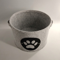 Feutre écologique robuste personnalisé pour l'organisation des télécommandes et des magazines dans les bacs de rangement du placard