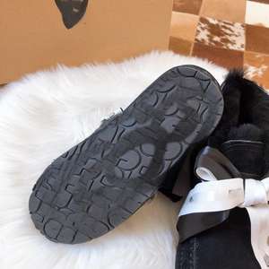 أحذية ثلوج نسائية أنيقة مع قوس قابل للإزالة وديكور بوم بوت شتوي للنساء - Product Image 4