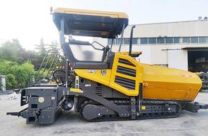 Expédition rapide : Finitionneuse d'asphalte, épandeur d'asphalte, règle télescopique hydraulique de 9 m de largeur RP905 - Product Image 2