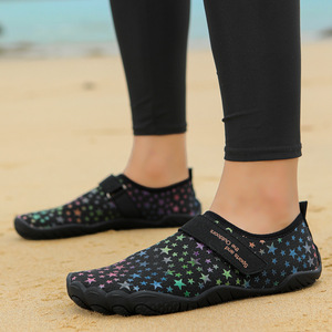 Zapatos acuáticos para adultos con cordones, transpirables, suela de goma resistente, ligeros, para natación, buceo, playa, arroyo, zapatos de entrenamiento para parejas - Product Image 2