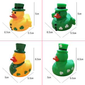 Jouet de bain de Style jour de la Saint-Patrick irlandais bébés canard en caoutchouc jaune plastique écologique forme de couleur personnalisable de haute qualité - Product Image 5