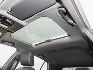 Nuevo Modelo 2026 Volkswagen <span class=keywords><strong>Golf</strong></span> 300TSI <span class=keywords><strong>R</strong></span>-Line Gasolina 5 Puertas 5 Asientos Hatchback Auto Compacto <span class=keywords><strong>Golf</strong></span> de Gasolina - Product Image 5