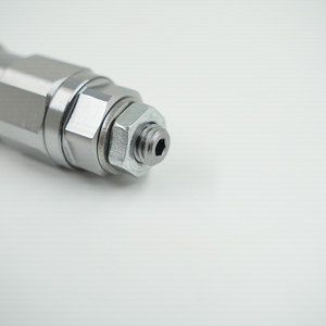 87570539 <span class=keywords><strong>Carter</strong></span> E310 Soupape principale de décharge hydraulique pour excavatrice, pièces de machines de construction, garantie usine 6 mois - Product Image 3