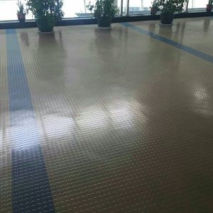 2023 Carreaux <span class=keywords><strong>de</strong></span> <span class=keywords><strong>sol</strong></span> polyvalents à emboîtement en <span class=keywords><strong>PVC</strong></span> qualifiés à emboîtement carreaux <span class=keywords><strong>de</strong></span> <span class=keywords><strong>sol</strong></span> <span class=keywords><strong>de</strong></span> <span class=keywords><strong>garage</strong></span> en <span class=keywords><strong>pvc</strong></span> <span class=keywords><strong>sol</strong></span> industriel - Product Image 5
