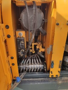 Excavadora de Ruedas Usada Hyundai R210W-9 de 21 Toneladas, Excavadora Original de Corea - Product Image 4