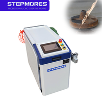 Machine de nettoyage au laser à fibre portative 1500W 2000W pour l'élimination de la rouille sur l'acier au carbone et l'aluminium