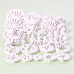 Juego de 33 Herramientas para Repostería al por Mayor: Molde para Relieve de Fondant y Galletas, Fácil de Desmoldar - Product Image 2