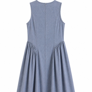 Robe midi bleue sans manches, coupe trapèze, avec ourlet plissé et col rond, tenue décontractée d'été - Product Image 1
