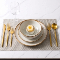 EKA OEM/ODM Fournisseur chinois d'assiette en céramique Assiettes de restaurant en céramique Assiette ronde de service en porcelaine colorée