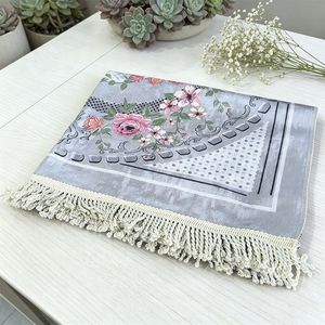 Tapis de prière de luxe en velours de soie glacée de style moyen-oriental, imprimé aux couleurs vives, Janamaz Sejadah pour la maison et la mosquée - Product Image 3