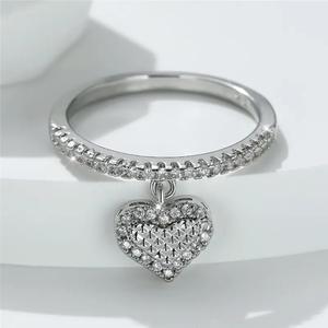 Anello in Argento T0261 con Diamante Taglio Cuore per Donna, Anello di Fidanzamento con Diamante Naturale Colore H e Pietre Laterali, Gioiello Elegante - Product Image 6