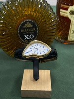 Jam Tangan Pria Boutique Y2K Desain Khusus Bentuk Terlilit Baja Anti Karat Premium Quartz