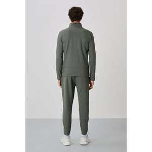 Ensemble de survêtement pour homme Carlos, kaki, coupe standard, décontracté, respirant, tissu 320g - Product Image 1