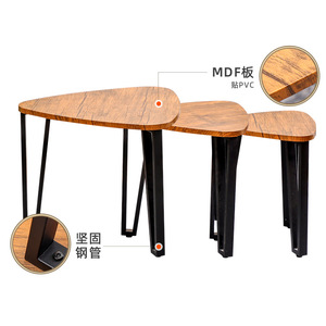 Mesa de centro creativa de estilo nórdico minimalista, mesa de centro triangular informal, adecuada para apartamentos pequeños, balcones, salas de estar - Product Image 1