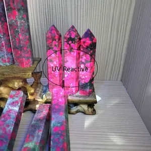 Nueva Llegada: Cristal Natural de Alta Calidad, Rubí y Cianita en Torre de Fuchsite para la Venta - Product Image 3