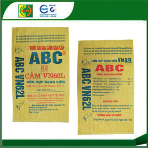 Bolsa de Plástico Tejido de PP a Prueba de Humedad para Alimento Animal con Sellado Térmico para Uso Agrícola - Product Image 1