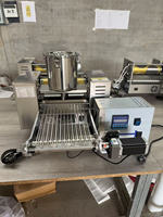 Machine commerciale automatique à pâtisserie avec moteur pour crêpes fines, mini-gâteaux, peaux de gâteaux, gâteaux matcha, mangue, durian, et cruches de gâteaux mille-feuilles