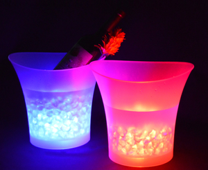 7 Color LED New 5L Waterproof Plastic LED Ice Bucket Color Bars Nightclubs LED Light Up Champagne Beer Bucket Bars Night Party