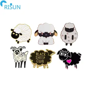 Fábrica Personalizada Animais Bonitos Lama Alpaca Black Sheep Club Lapela Pinos Emblemas Broches Personalizado Preto Ovelha Esmalte Pin