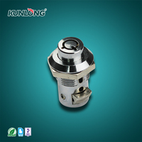 Serrure à came à poussoir et à ouverture de porte d'armoire SK1-064 avec cylindre catégorie de produit Cylindres de serrure
