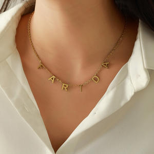 CE 认证时尚定制字母名字 18K 镀金不锈钢链式吊坠项链日常佩戴 - Product Image 1