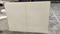 Fabrication sur mesure de plaques en fibre de verre FRP pour panneaux muraux de chambre froide