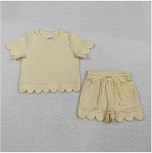 GSSO3175 ชุดกางเกงขาสั้นเด็กผู้หญิงขอบสแกลลอปสีทึบ - Product Image 1