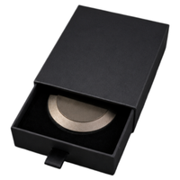 Boîte cadeau en papier noir mat de luxe avec logo personnalisé, laminage gaufré et doublure en éponge pour emballage de boîte à snus en aluminium