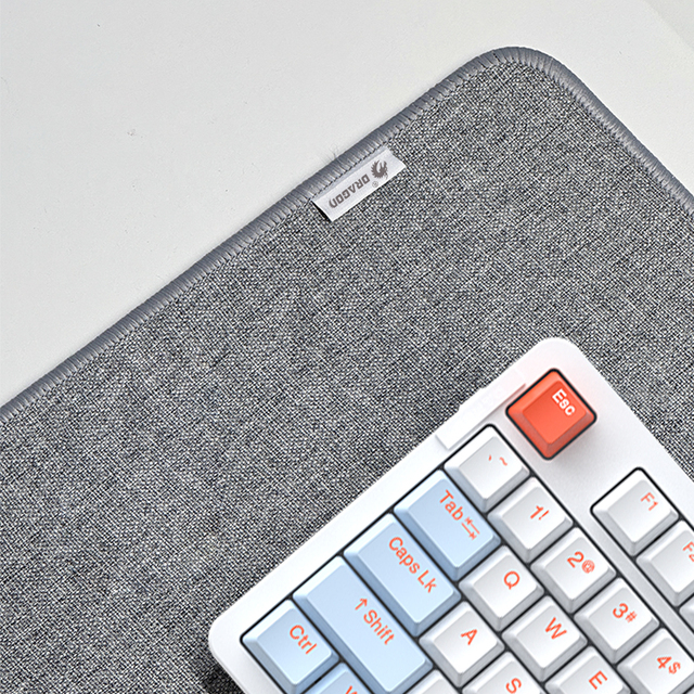 Customized Thick Anti-Slip Mouse Desk Mat Water Resistant 15W Wireless Charging Cotton Linen Flax Mouse Pads with Cartoon Style
