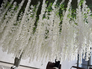 Fleur suspendue lisse avec des fleurs suspendues de glycine blanche avec des forums de mariage de réception en tissu - Product Image 3