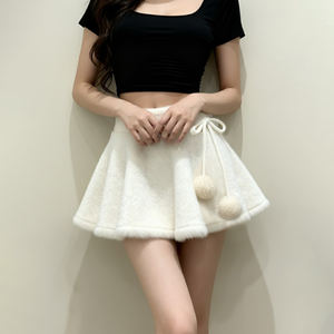 Falda Mini de Punto Suave Estilo INS para Mujer, Decoración con Pompones, Cintura Baja, Corte Ajustado, Linda Falda Mini en Línea A - Product Image 6