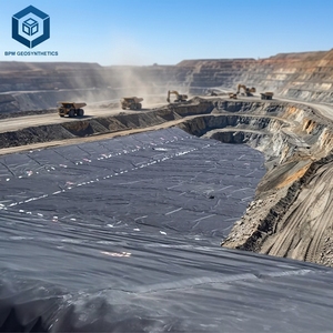 Géomembranes HDPE haute performance de 1,5 mm pour bassins industriels et décharges en Australie - Product Image 1