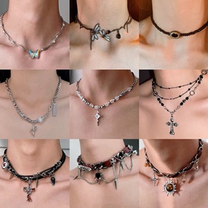Collier croix gothique robuste en alliage, style punk, chaîne superposée, pour accessoires rétro tendance, bijoux de mode pour femmes - Product Image 5