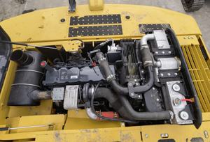 Excavatrice sur chenilles hydraulique d'occasion Komatsu PC240LC-8/PC240-8, moteur diesel 125KW, capacité de la benne de 1,5 m³, bon état, prix bas - Product Image 5