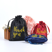 Pochette de rangement pour extensions de cheveux naturels avec logo personnalisé, sacs d'emballage pour perruques en satin de soie noir, anti-humidité, avec cordon de serrage, promotionnel