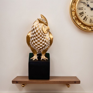 Ornamento in Resina a Forma di Gufo Dorato di Lusso, Decorazione per Soggiorno e Studio, Oggetto Decorativo da Scrivania, Regalo di Inaugurazione Casa - Product Image 3