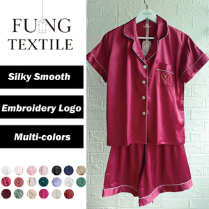 Ensemble de pyjama en soie satinée FUNG 3034 pour femmes, manches courtes, haut boutonné et short, vêtements de détente, ensemble de pyjama 2 pièces, tailles S-2XL - Product Image 1