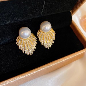 Senior Sense Fan-Shaped <b>Crystal</b> Diamond Retro Pearl Personality <b>Stud</b> Female Exaggerated Fashion Light Luxury <b>Earrings</b> Jewelry - Product Image 5