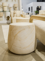 Combine l'élégance moderne avec le charme naturel parfait pour placer à côté de vos meubles ou table d'appoint de chambre