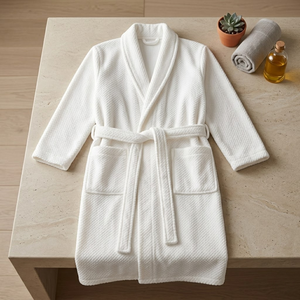 Peignoir <span class=keywords><strong>de</strong></span> <span class=keywords><strong>luxe</strong></span> en coton blanc, personnalisé, doux et <span class=keywords><strong>de</strong></span> qualité supérieure, idéal pour les chambres d'hôtel (vente en gros) - Product Image 4