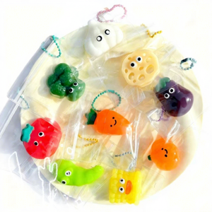 Jouet anti-stress créatif DIY Xiaohongshu très populaire pour garçons, mini pendentif à presser en plastique, mignon et de grande valeur - Product Image 5