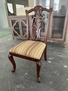 Chaise d'appoint classique américaine <span class=keywords><strong>Chippendale</strong></span> en acajou massif sculpté, dossier ouvert, coussin en tissu rayé, pieds cabriole, chaise de salle à manger - Product Image 3