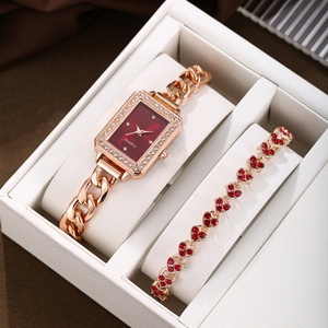 Nuevo Reloj de Pulsera para Mujer 2025, Diseño Cuadrado con Incrustaciones de Diamantes, Reloj de Cuarzo con Conjunto de Pulsera de Corazón - Product Image 4