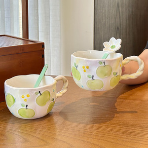 Taza de cerámica Apple de 500 ml con cuchara, diseño de dibujos animados, para desayuno, café, té, regalo - Product Image 2