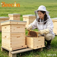 Neuer Langstroth-Bienenstock-Bausatz mit 2 Ebenen, Tiefen und Mittleren Kästen, Holzrahmen und Schwarzen Kunststoff-Grundplatten