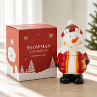 Pot à biscuits festif en céramique, bonhomme de neige, avec détails chapeau rouge et agneau de Noël, corps blanc, décoration de Noël pour la maison, pour les boutiques de cadeaux et la vente en gros