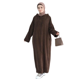 2024年 モダン イスラムドレス アバヤ ヒジャブ付き 暖かくゆったり ラマダン イード ドバイ トルコ 春向け 控えめなカフタン - Product Image 1
